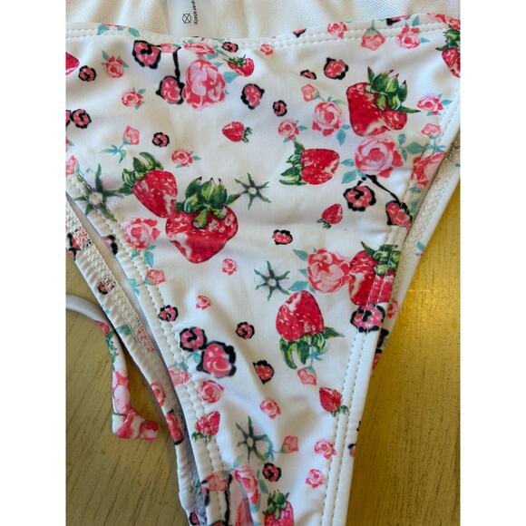 Women’s Strawberry Print Bikini Sets Swimsuit Large Booty Summer Vacation String - Picture 2 of 7